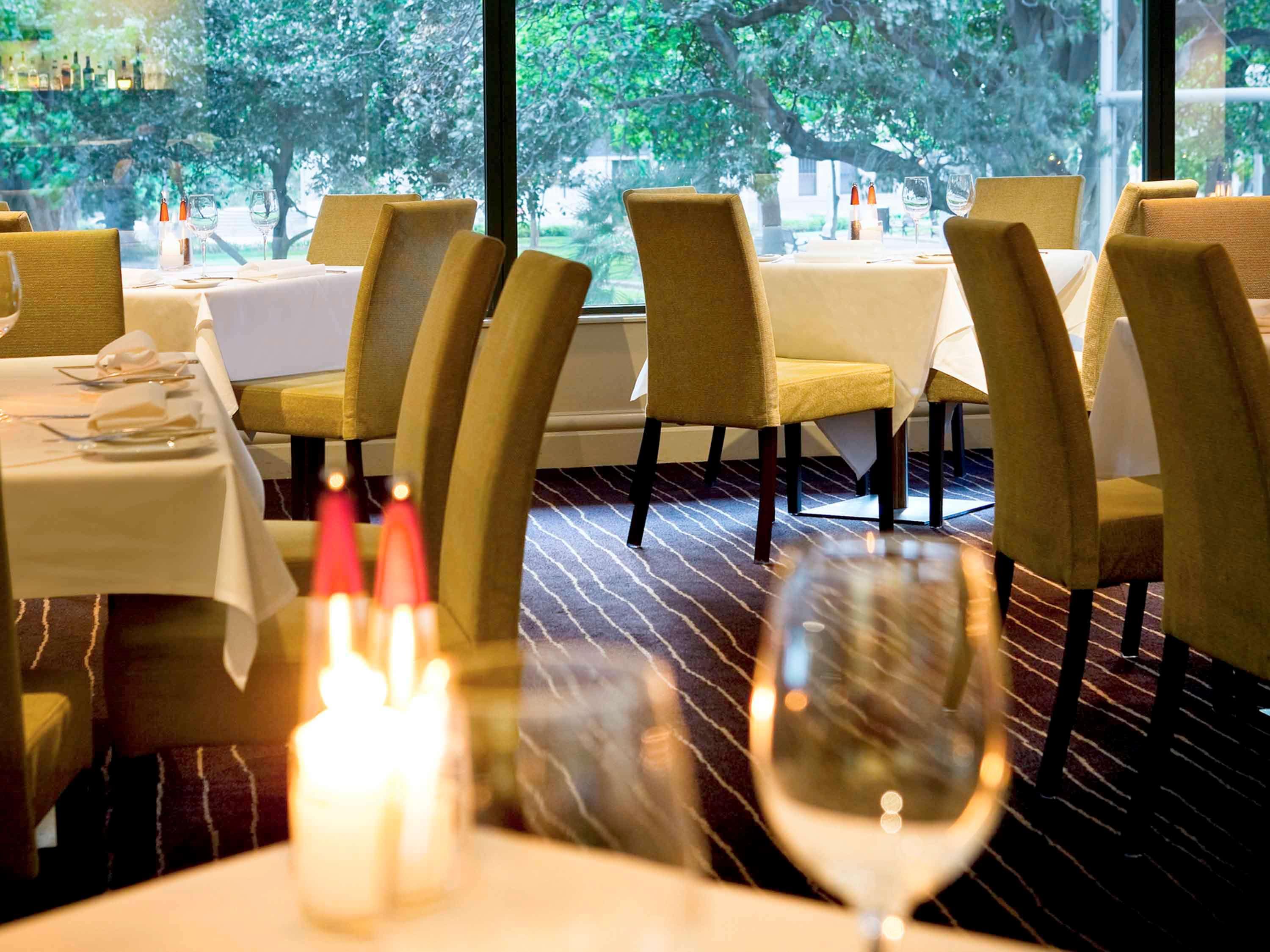 Отель Pullman Sydney Hyde Park Экстерьер фото The restaurant